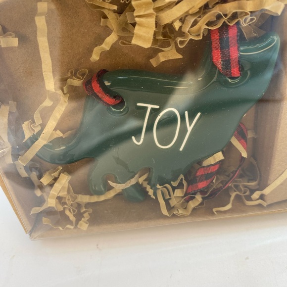 Rae Dunn Cat holiday ornaments - Picture 4 of 4